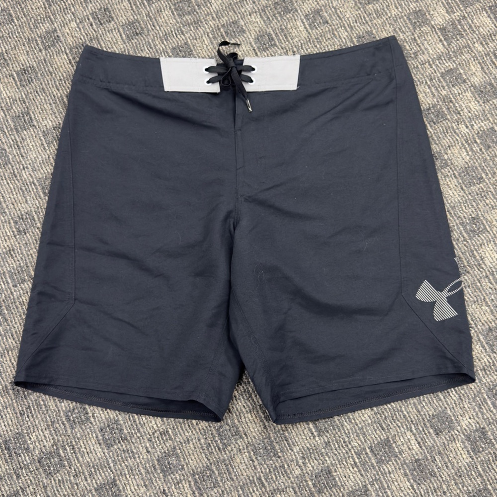 Under Armour Heat‎ Gear Black Board Shorts Sz 38